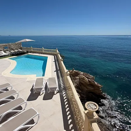 Villa Celia En Primera Linea Del Mar!